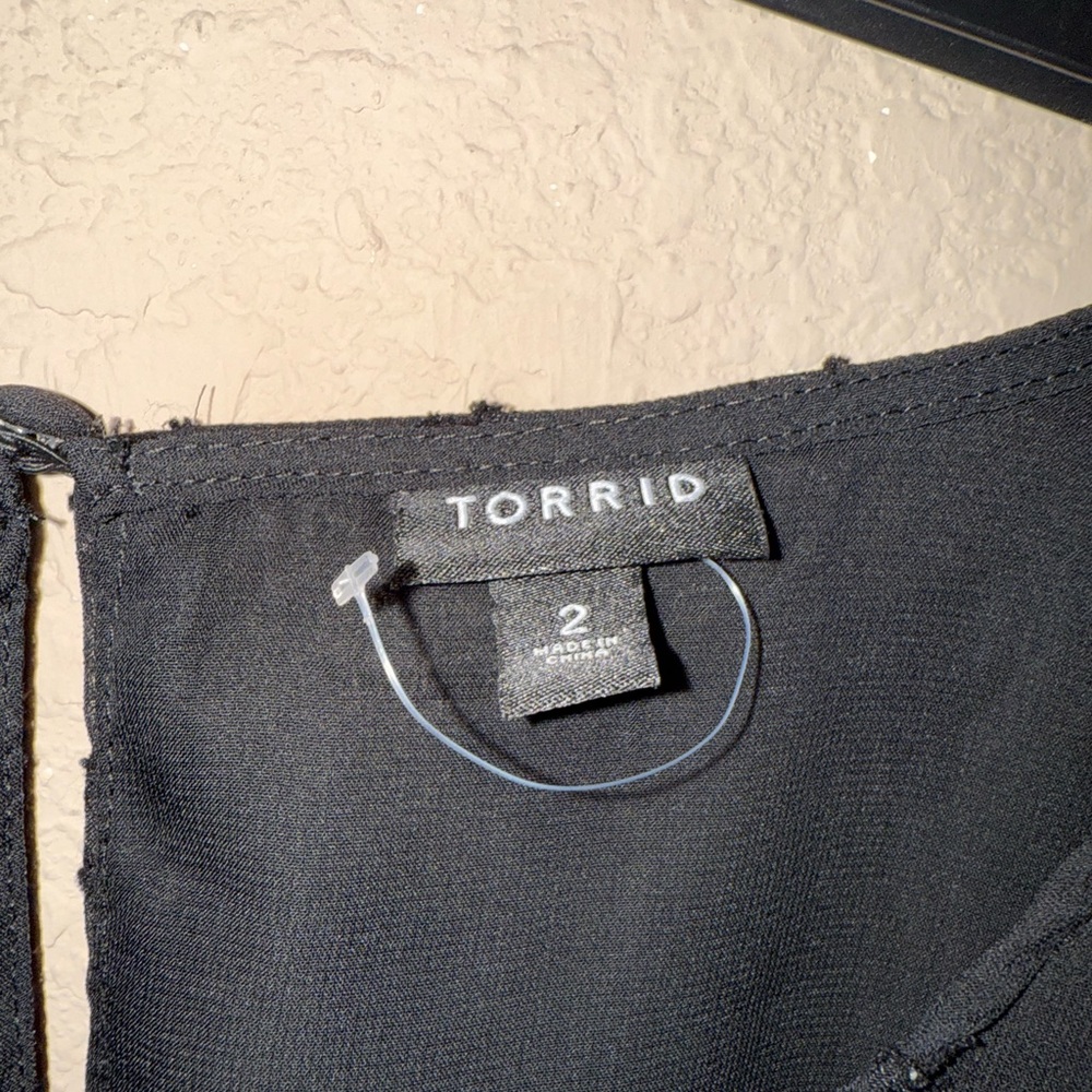 Torrid Crinkle Chiffon With Star Smocked Waist Puff Sleeve Top- Size 2-2X - Picture 11 of 12